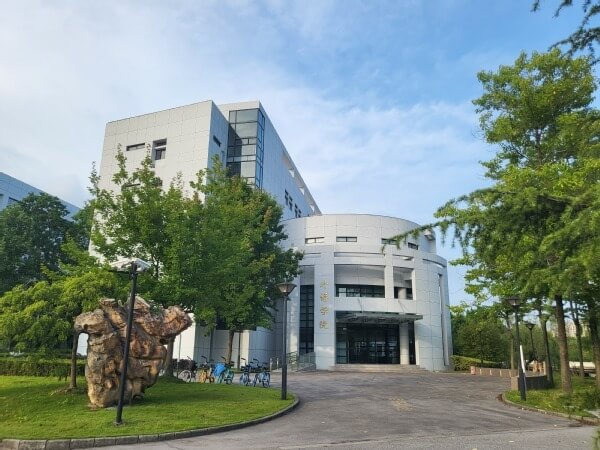 华东师范大学外语学院