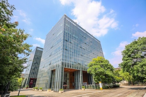 杭州师范大学沈钧儒法学院风景