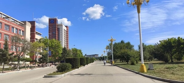 辽宁工程技术大学电子与信息工程学院