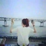 米白桔色