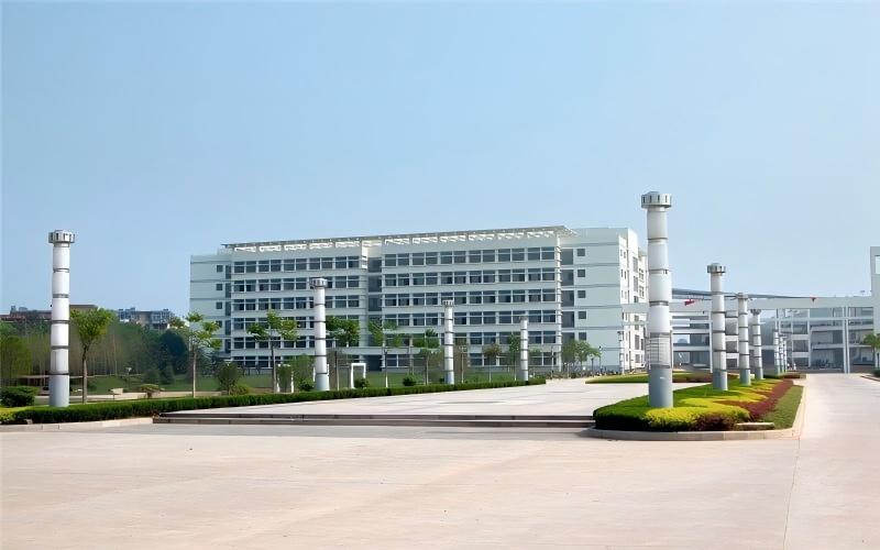 安徽工业大学