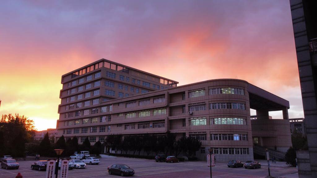 唐山师范学院图书馆