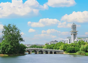 中南财经政法大学：进一步提升专业学位研究生比例