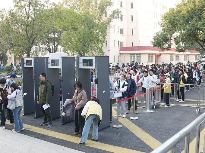 上海交通大学考点2026年研考顺利进行